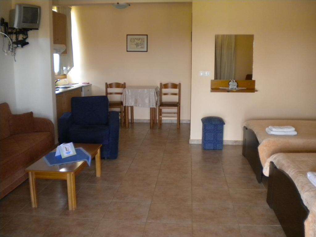 Porto Lagos Rooms חדר תמונה